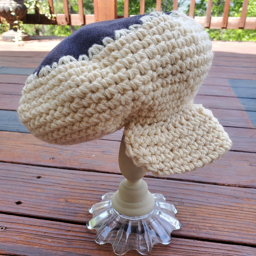 70s Knitted Hat
